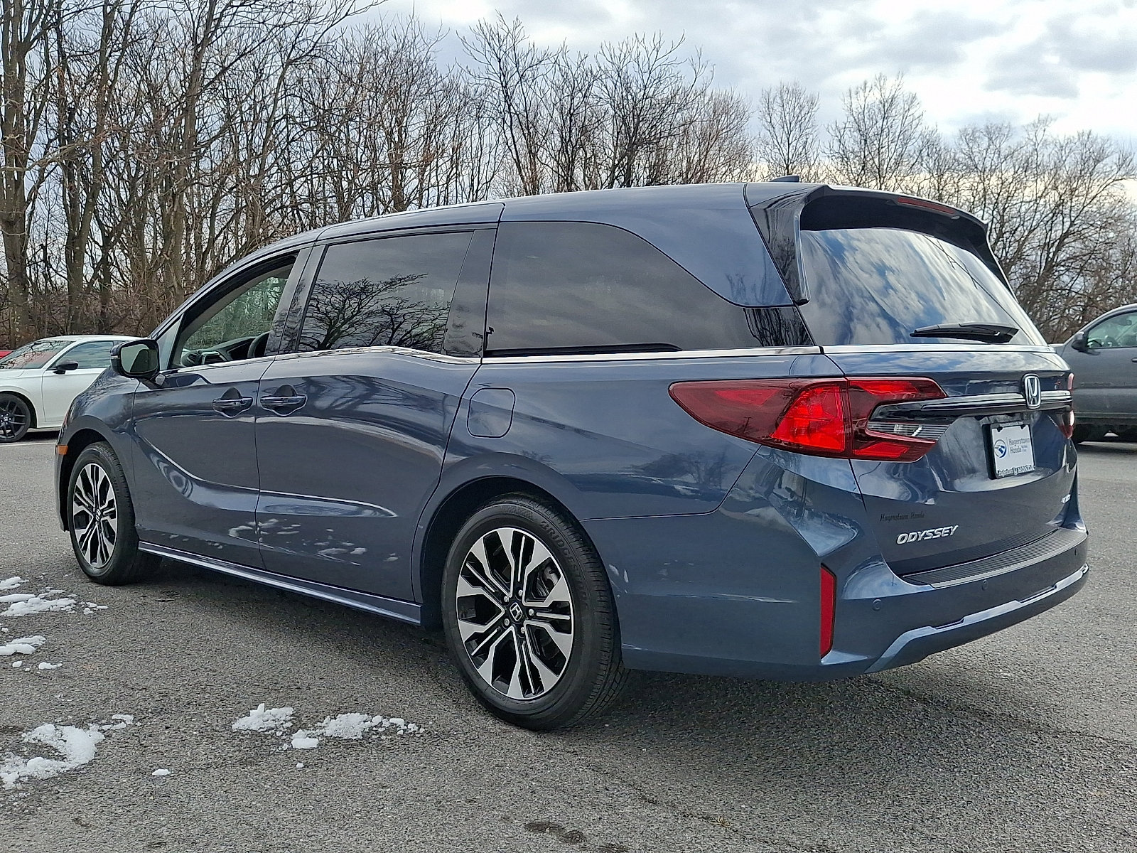 Used 2025 Honda Odyssey Elite image 4