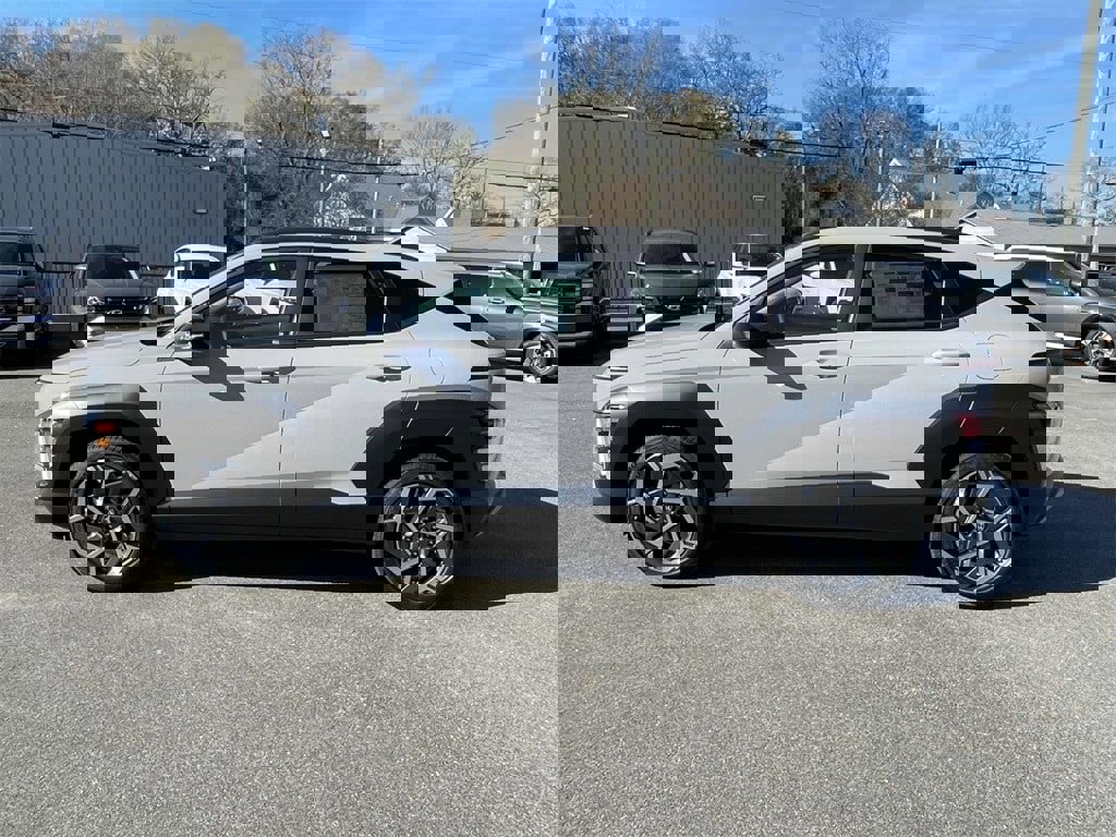 New 2026 Hyundai Kona SEL Premium image 2