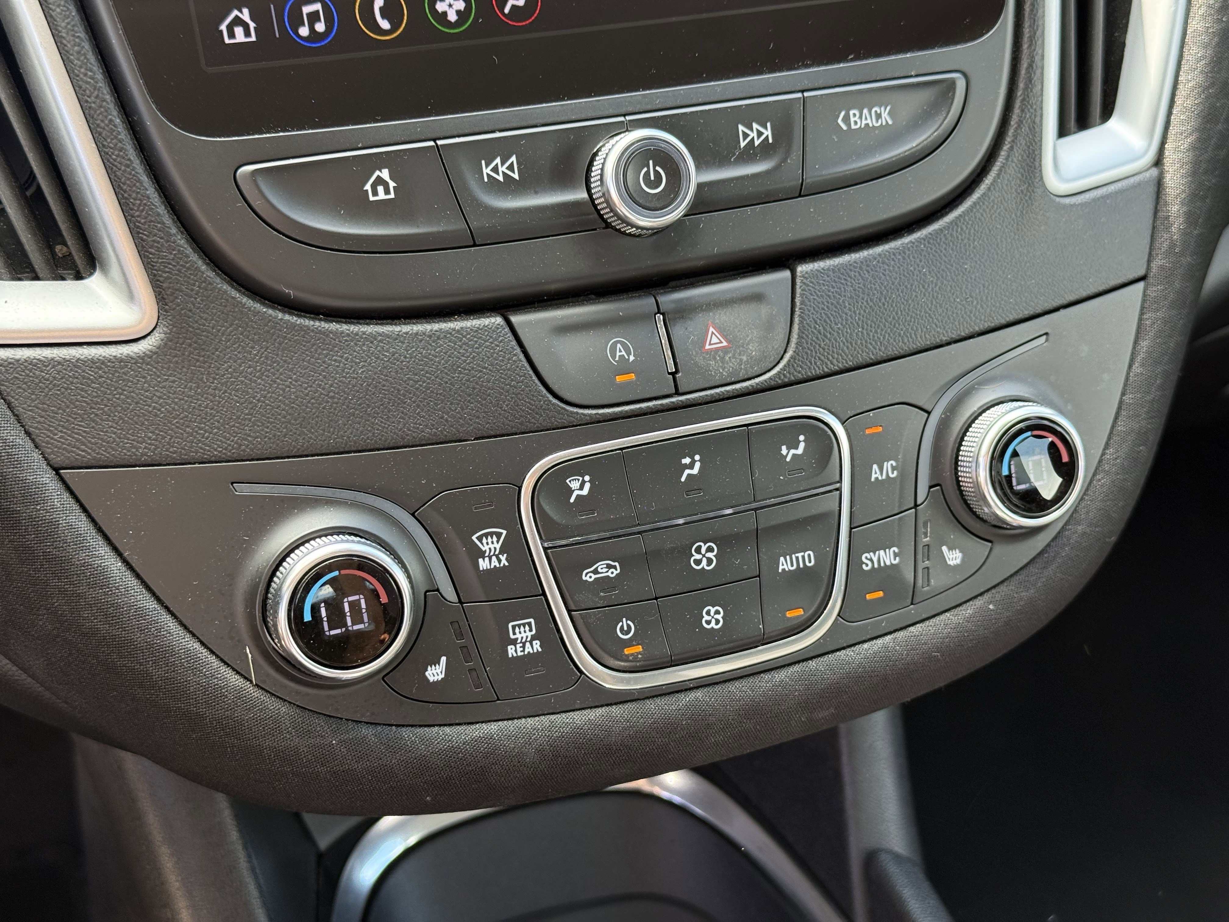 Used 2024 Chevrolet Malibu LT image 24