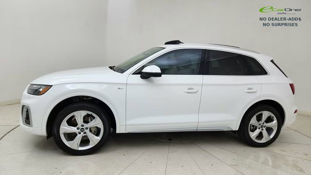 Used 2022 Audi Q5 2.0T Premium Plus w/ Premium Plus Package AWD/4WD image 3