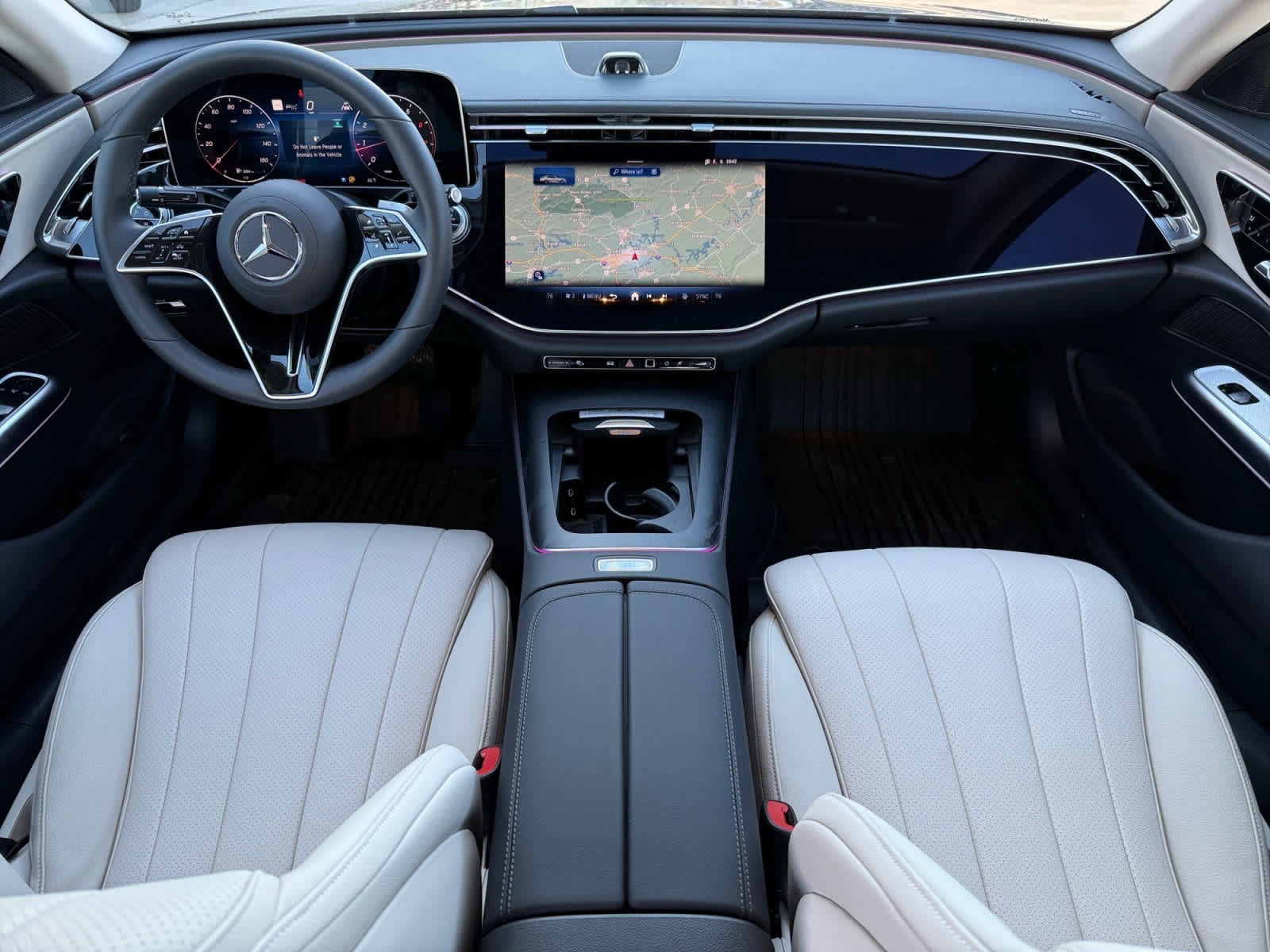 Used 2026 Mercedes-Benz E 350 4MATIC Sedan image 12
