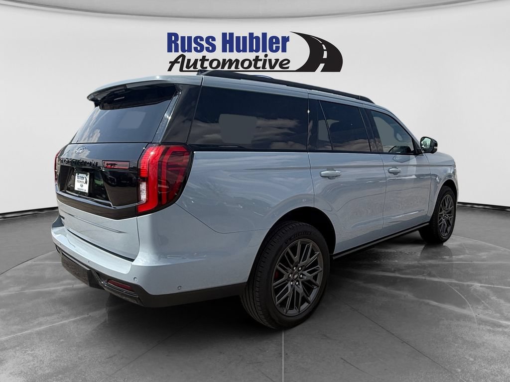 Used 2025 Ford Expedition Platinum w/ Stealth Performance Package AWD/4WD image 7