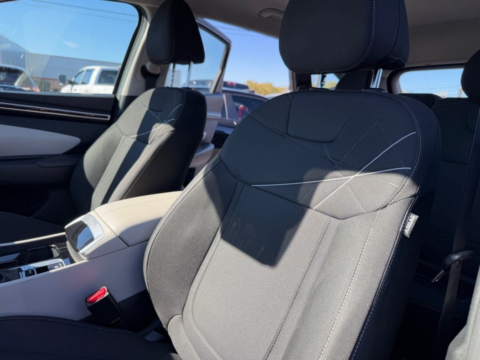 Used 2022 Hyundai Tucson SE AWD/4WD image 16