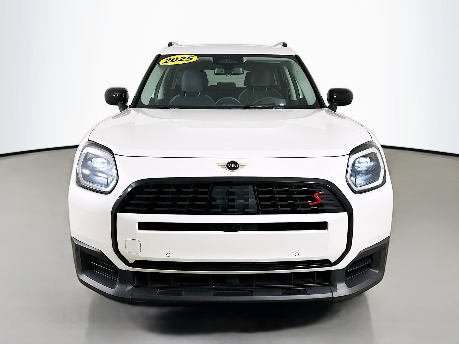 Used 2025 MINI Cooper Countryman S w/ Comfort Package Max AWD/4WD image 2