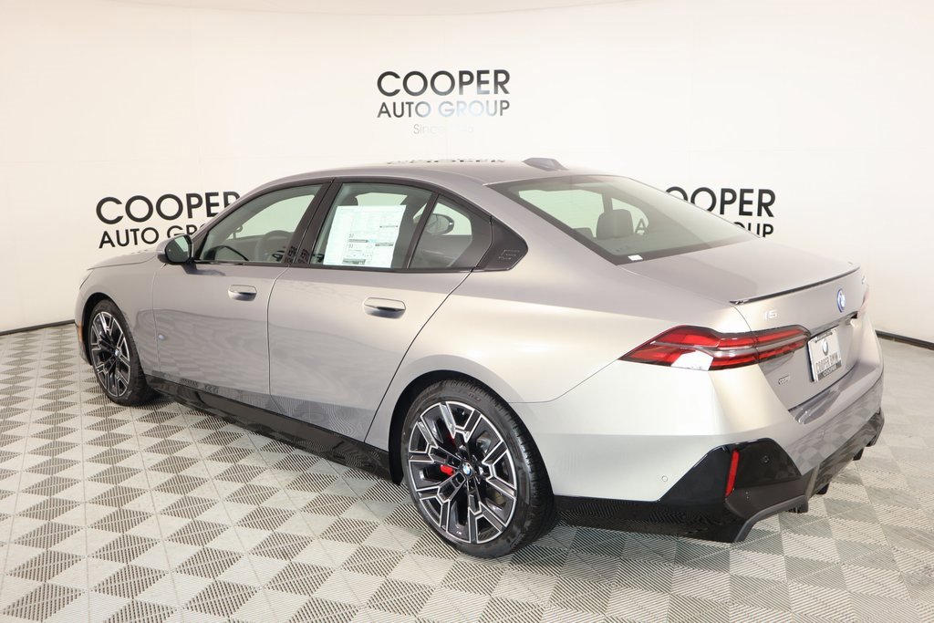 New 2025 BMW i5 xDrive40 w/ M Sport Package image 24