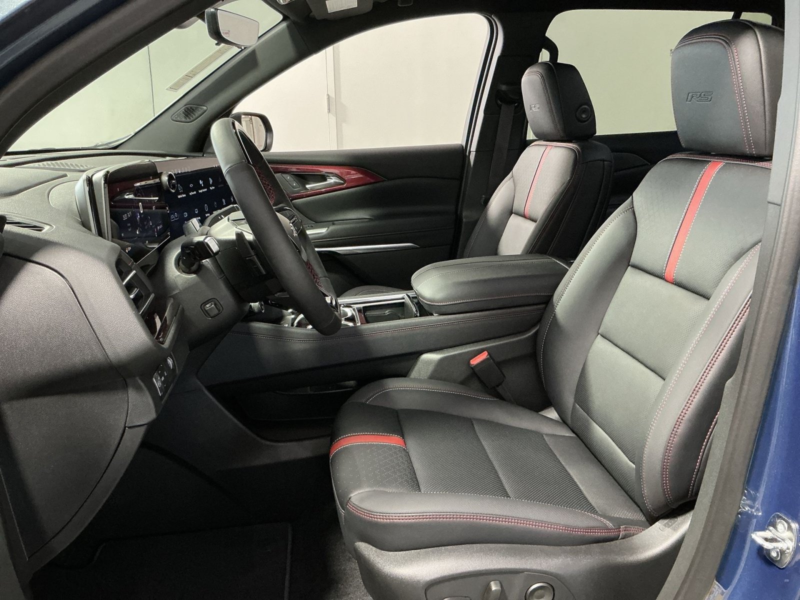New 2026 Chevrolet Traverse RS FWD image 14