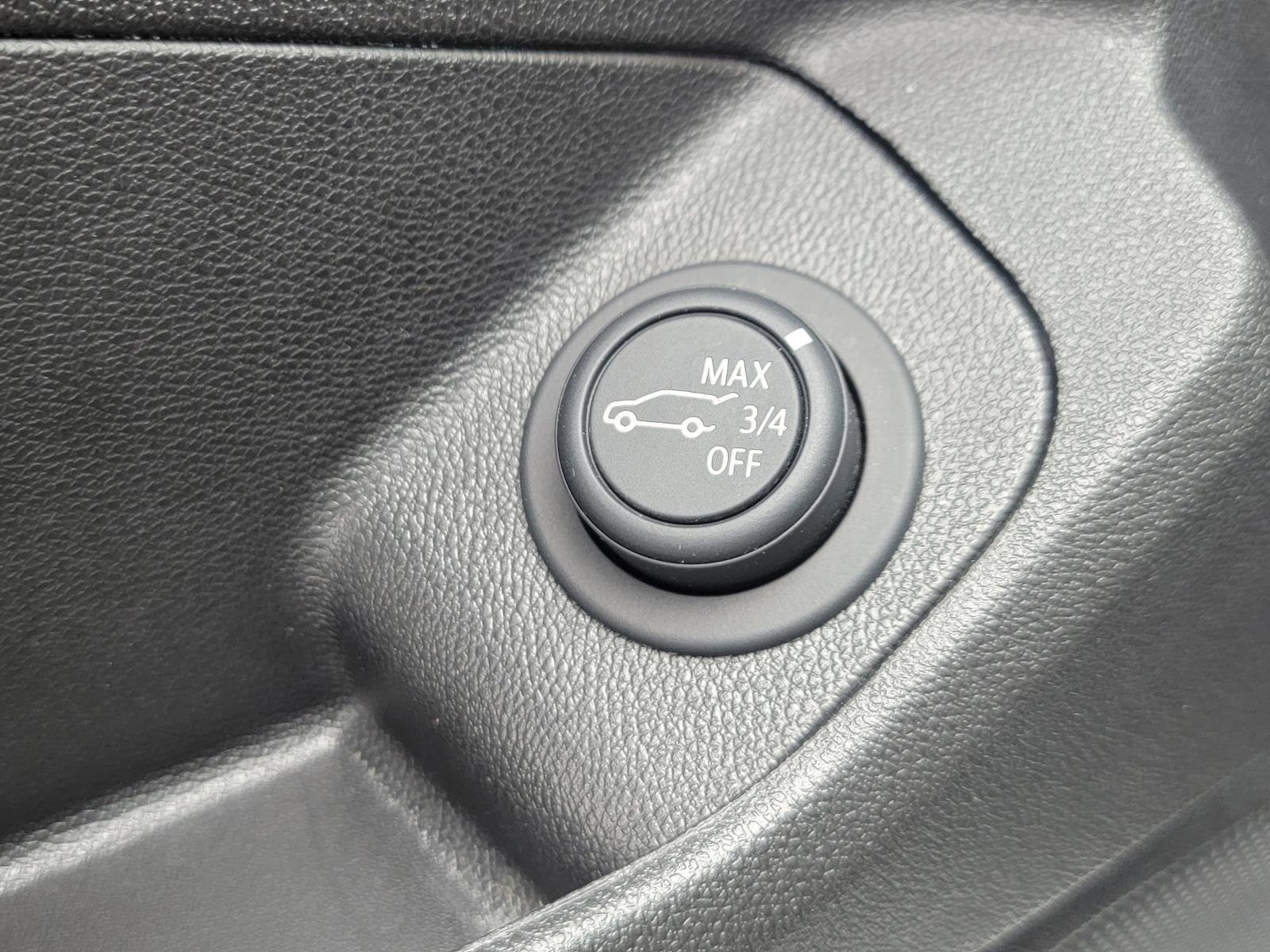 Used 2022 GMC Terrain SLT w/ Infotainment Package II image 34