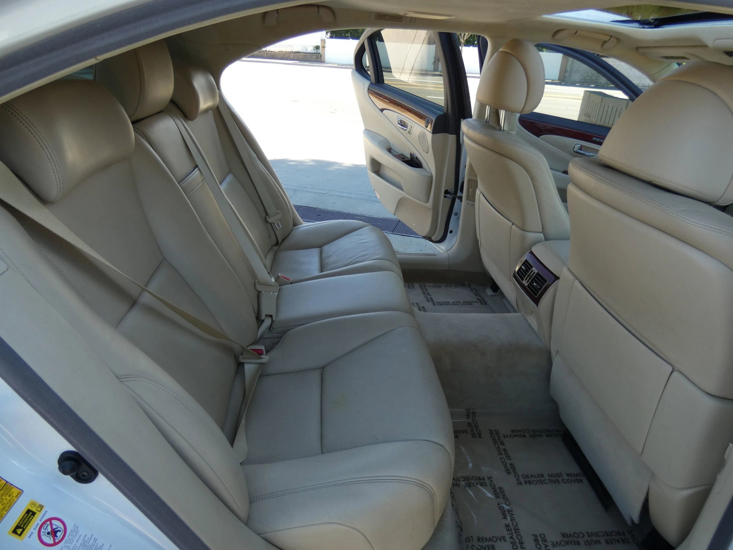 Used 2010 Lexus LS 460 L image 31
