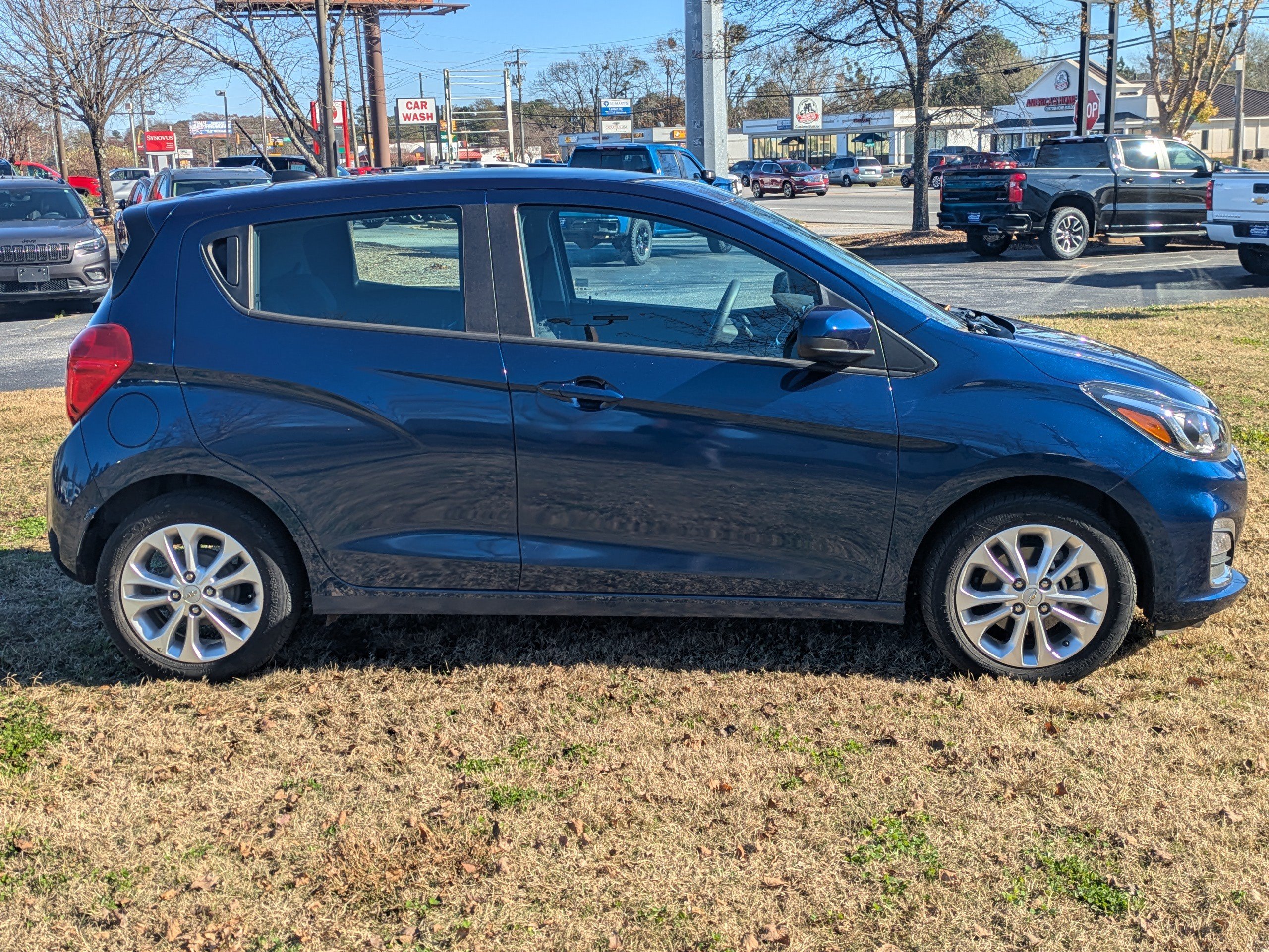 Used 2022 Chevrolet Spark LT image 3