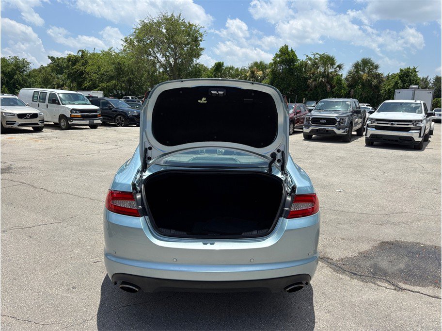 Used 2012 Jaguar XF RWD image 45