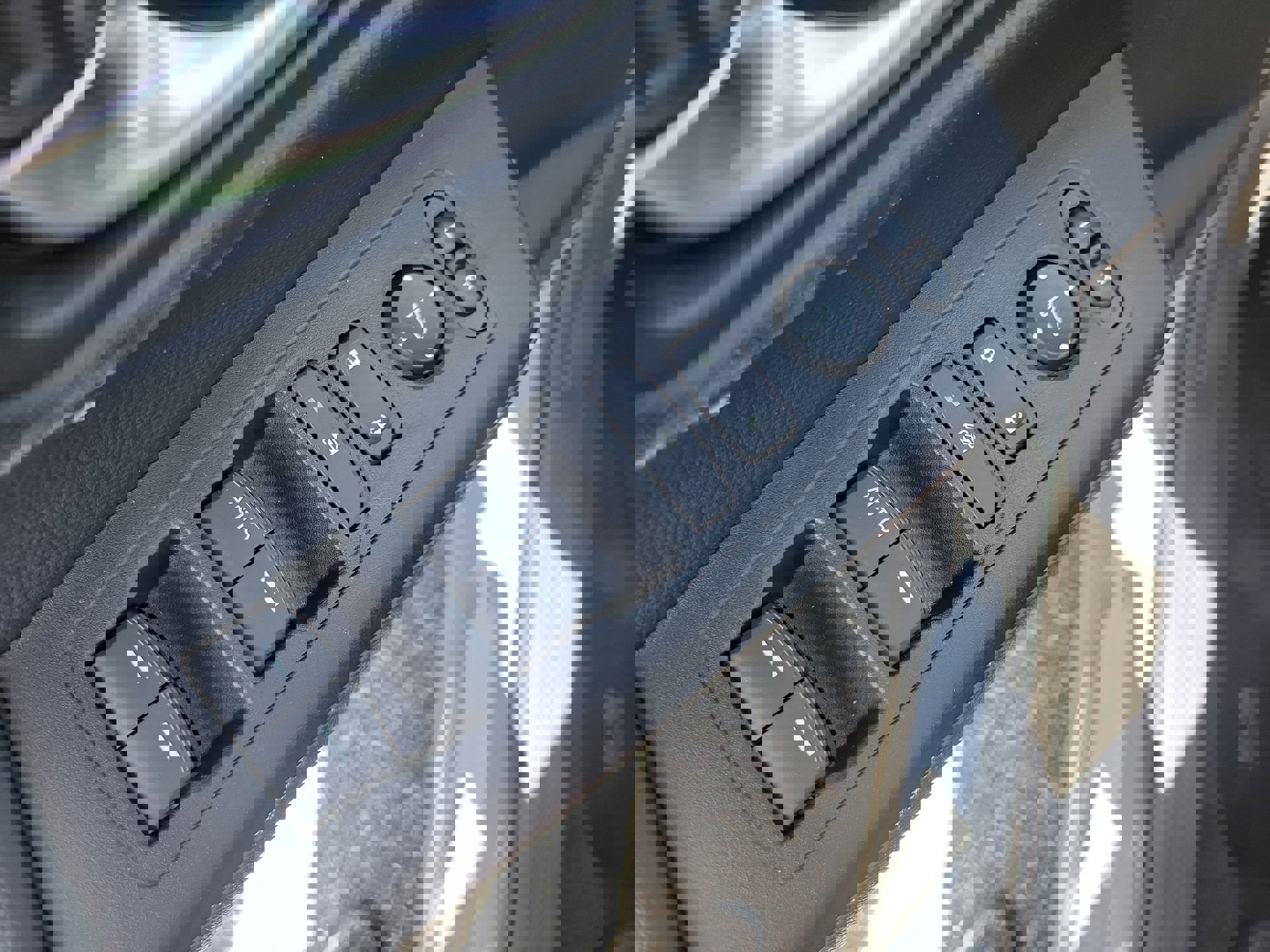 Used 2025 Honda CR-V LX image 19