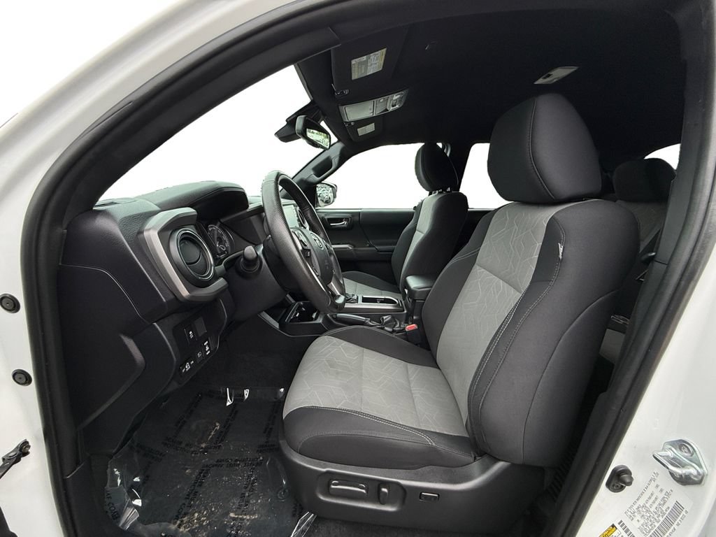 Used 2023 Toyota Tacoma TRD Sport AWD/4WD image 9