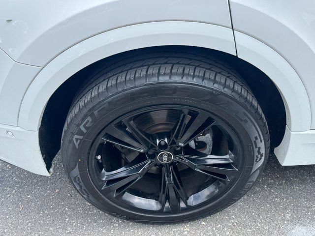 Certified 2023 Audi Q8 Premium Plus w/ Premium Plus Package AWD/4WD image 12