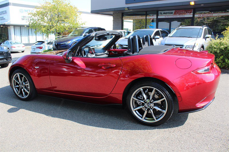 Used 2022 MAZDA MX-5 Miata Grand Touring RWD image 5