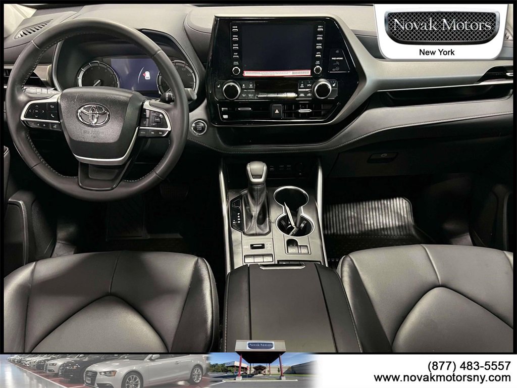 Used 2022 Toyota Highlander XLE image 15
