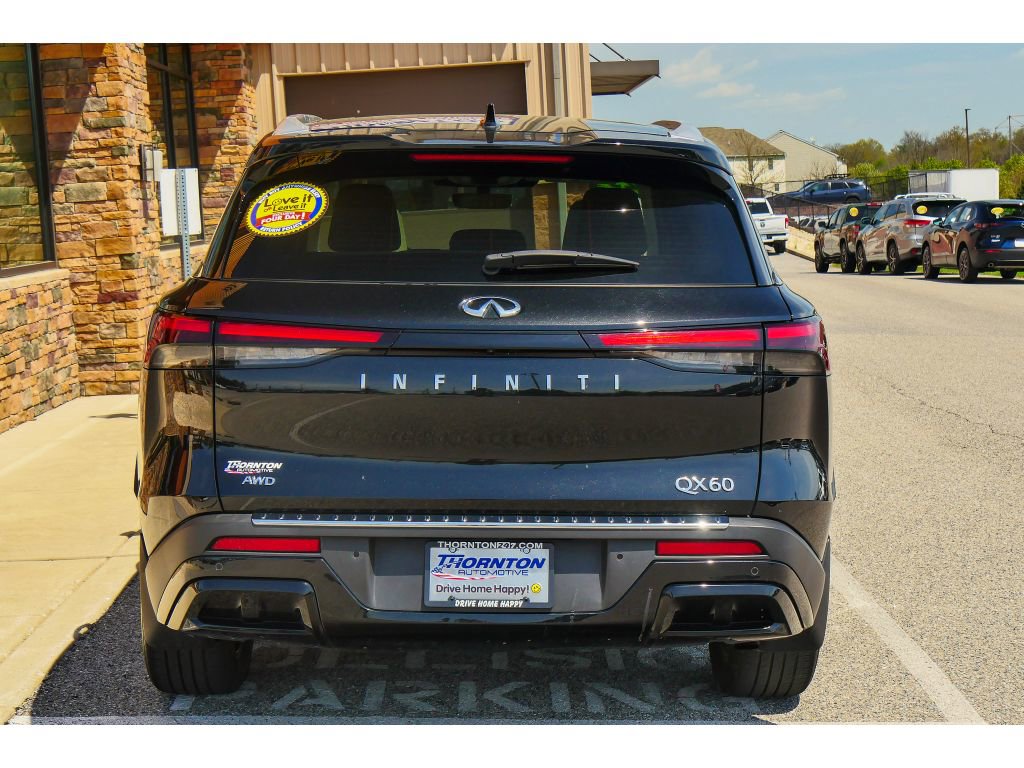 Used 2023 INFINITI QX60 Luxe w/ Cargo Package AWD/4WD image 4