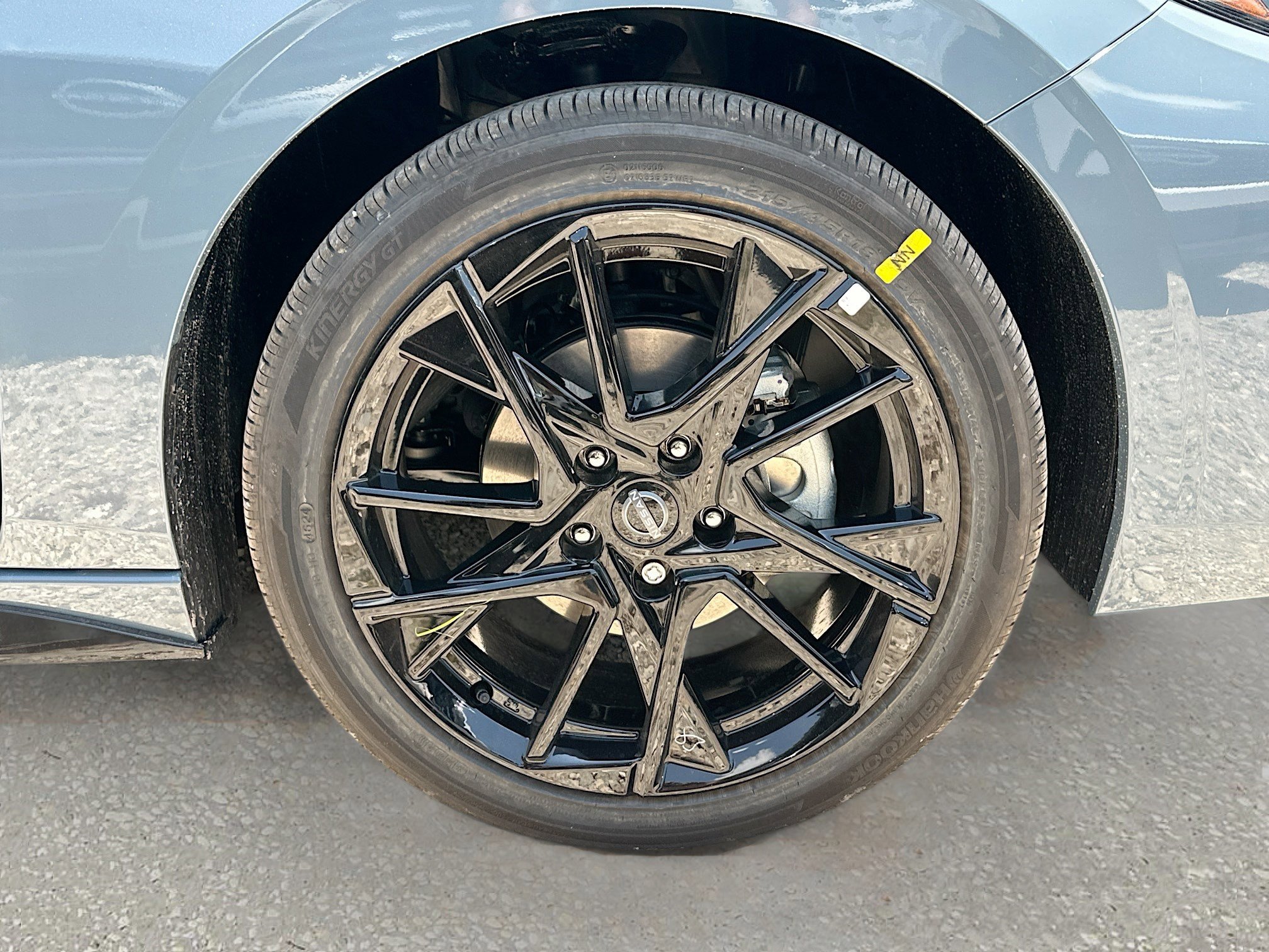 New 2025 Nissan Sentra SR w/ Midnight Edition image 18