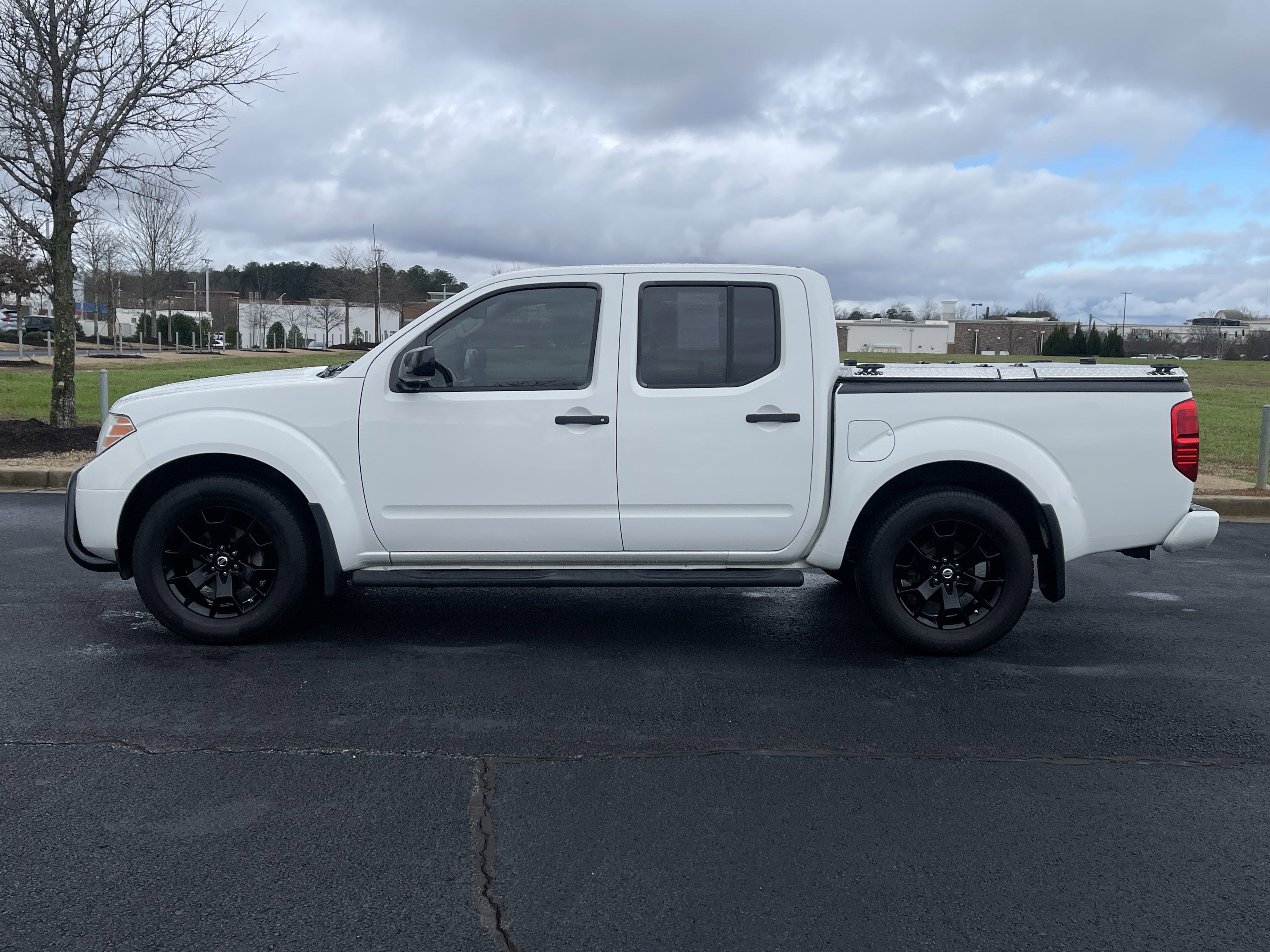 Used 2019 Nissan Frontier SV w/ Value Truck Package image 6