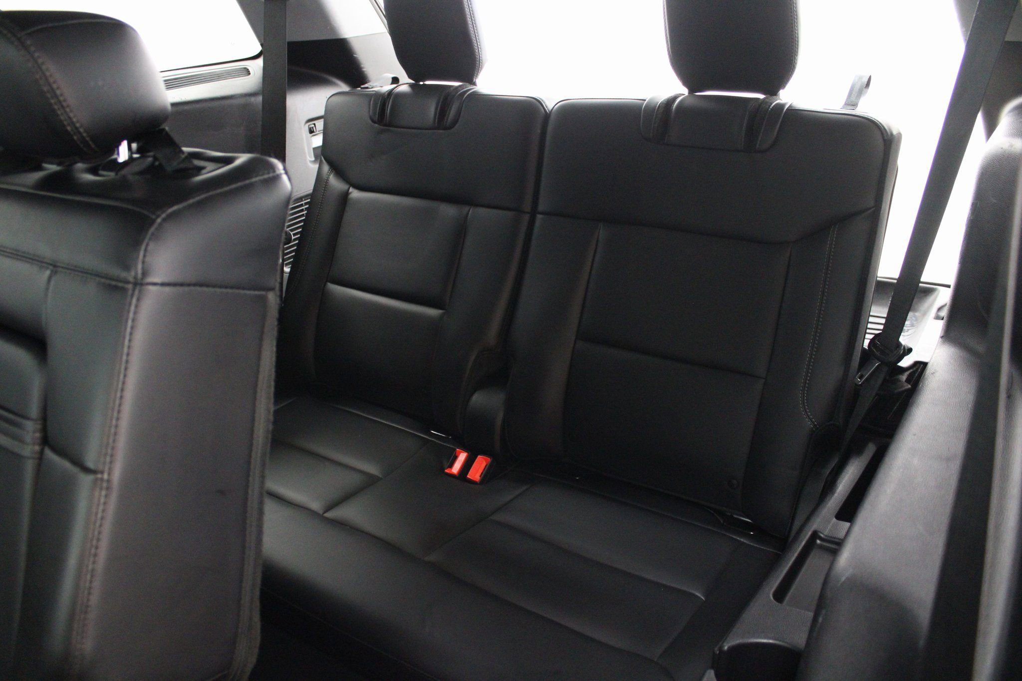 Used 2021 Ford Explorer XLT w/ Equipment Group 202A image 23