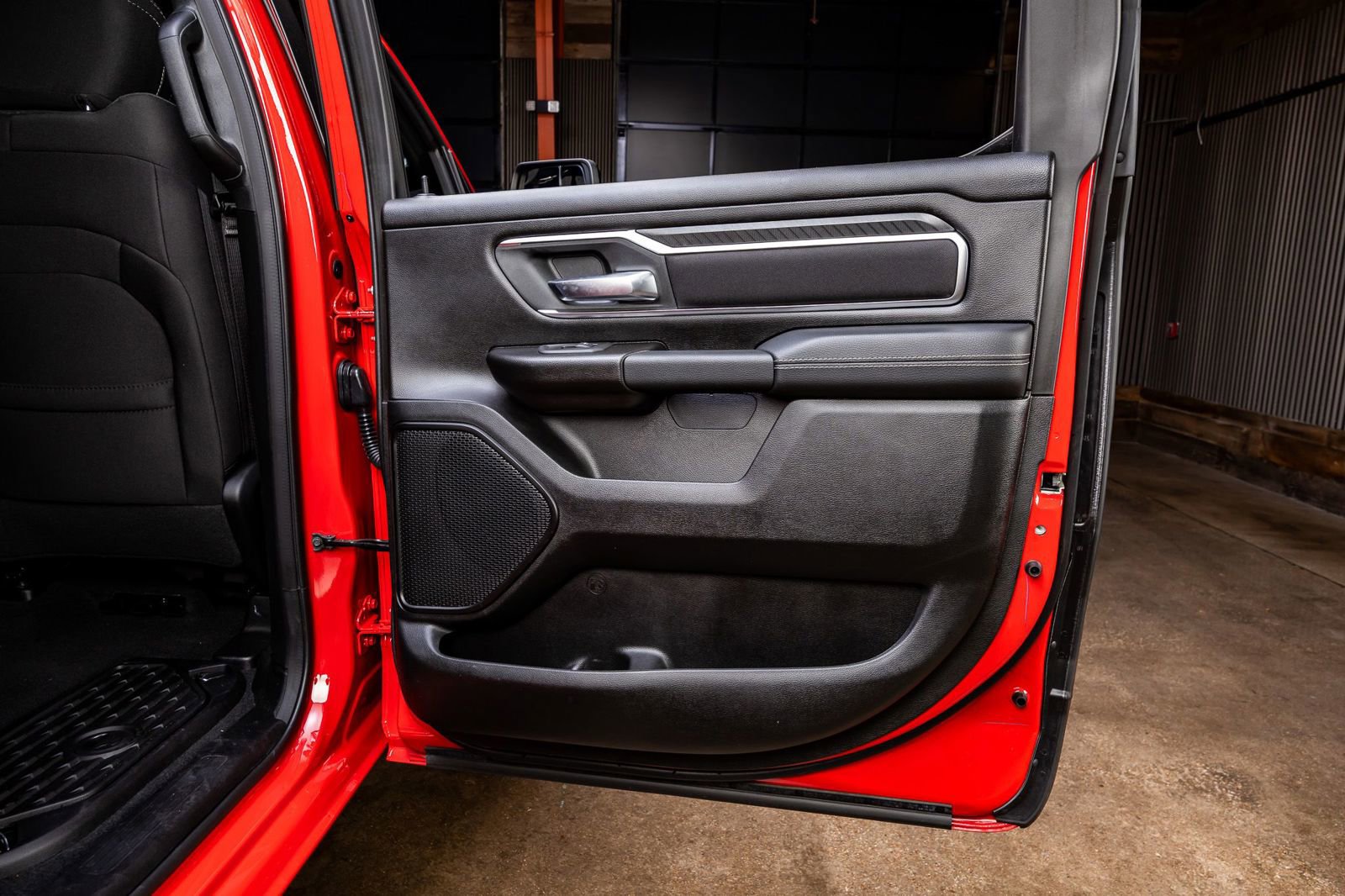 Used 2025 RAM 1500 Big Horn image 39