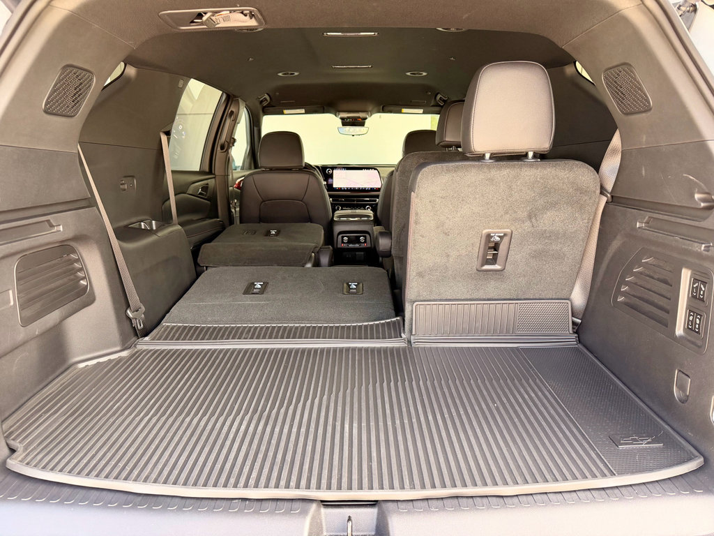 Used 2026 Chevrolet Traverse RS image 10