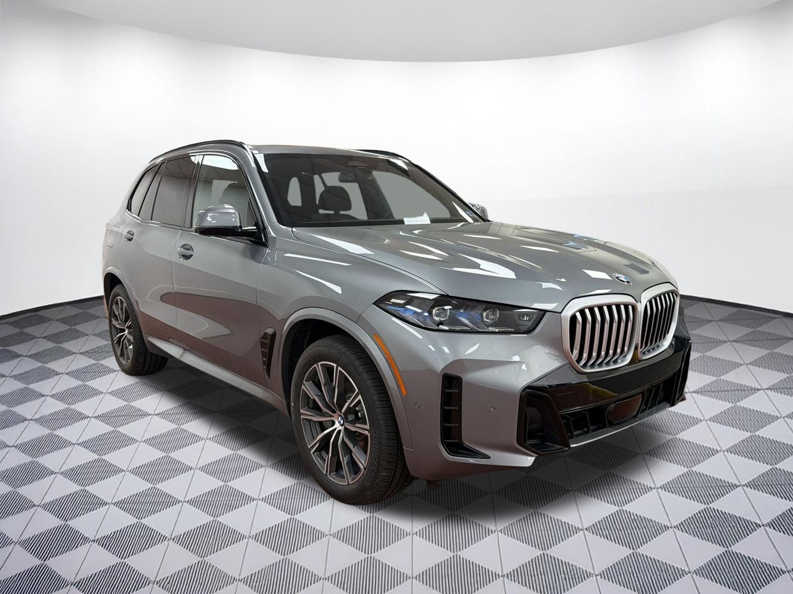 Used 2026 BMW X5 xDrive40i w/ M Sport Package AWD/4WD image 7
