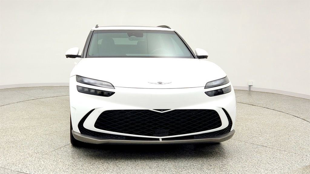 Used 2024 Genesis GV60 Advanced AWD/4WD image 2