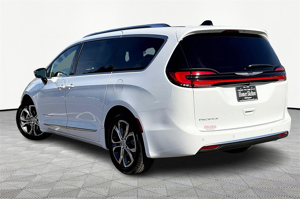 New 2026 Chrysler Pacifica Pinnacle image 3