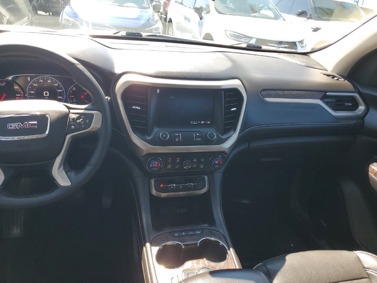 Used 2023 GMC Acadia Denali w/ Denali Ultimate Package FWD image 13