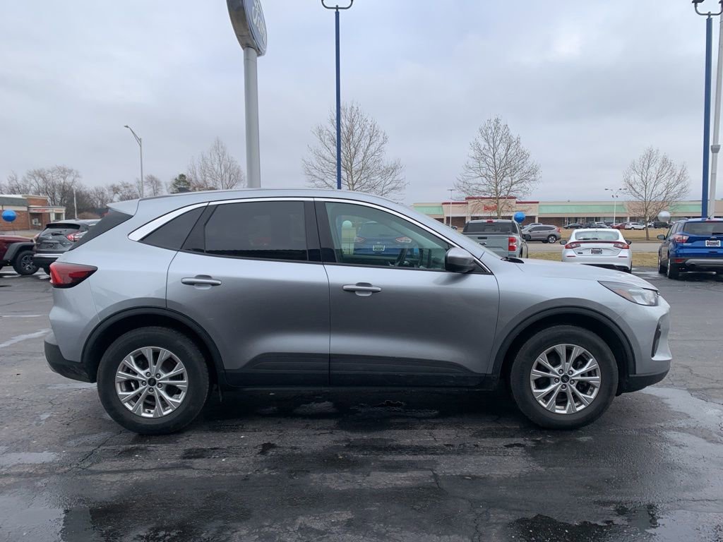 Used 2023 Ford Escape Active w/ Tech Pack #2 image 2