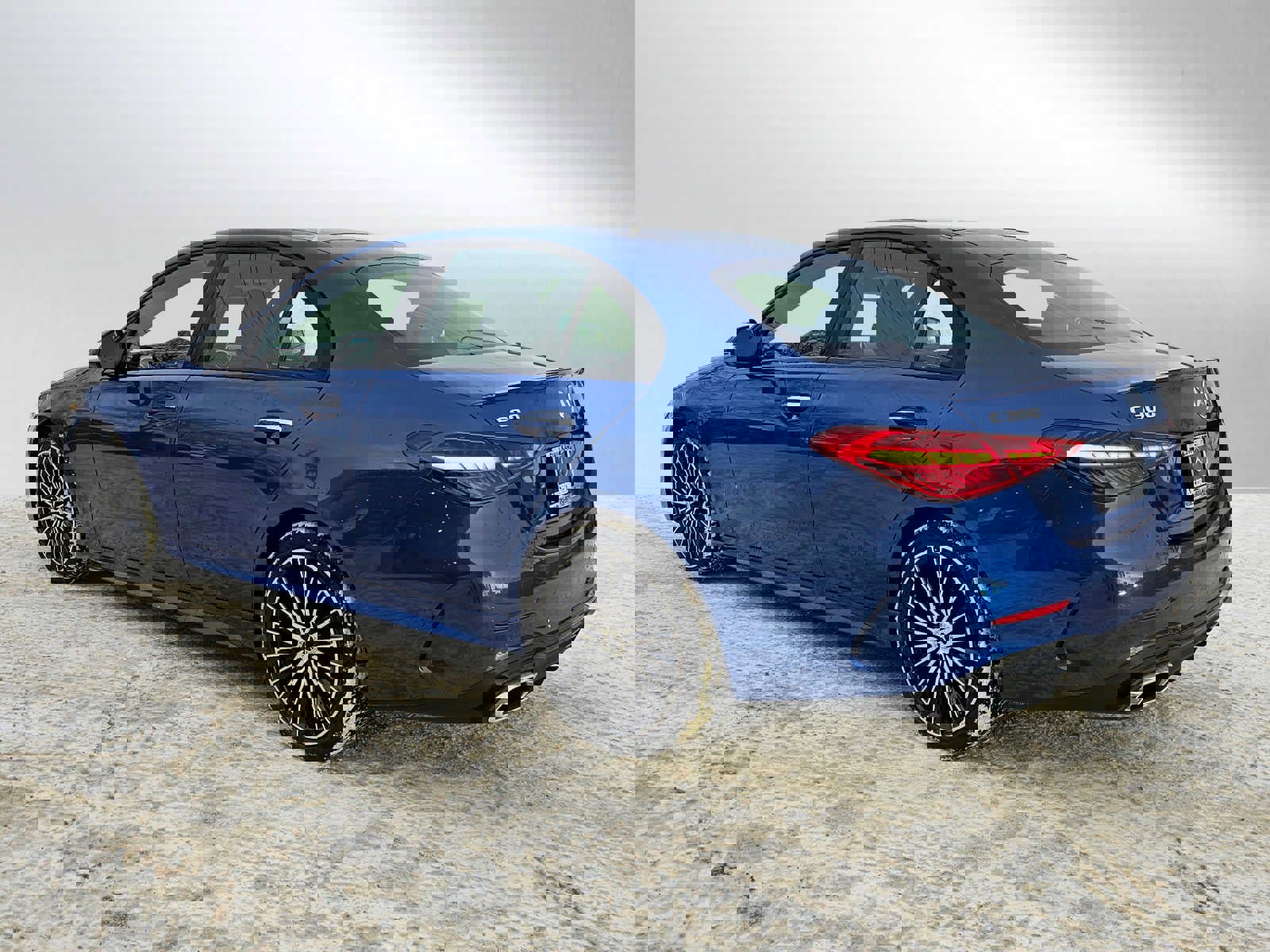 Used 2024 Mercedes-Benz C 300 4MATIC Sedan image 5