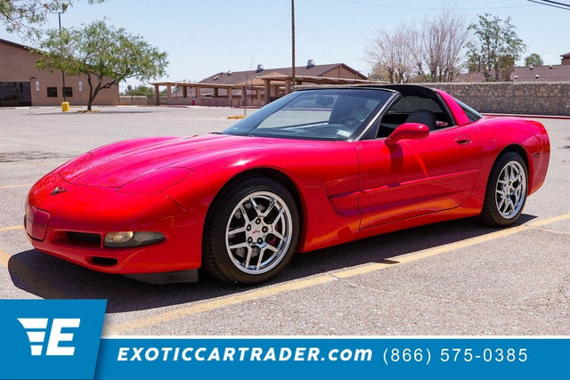 Used 1999 Chevrolet Corvette Coupe w/ Memory Pkg image 1
