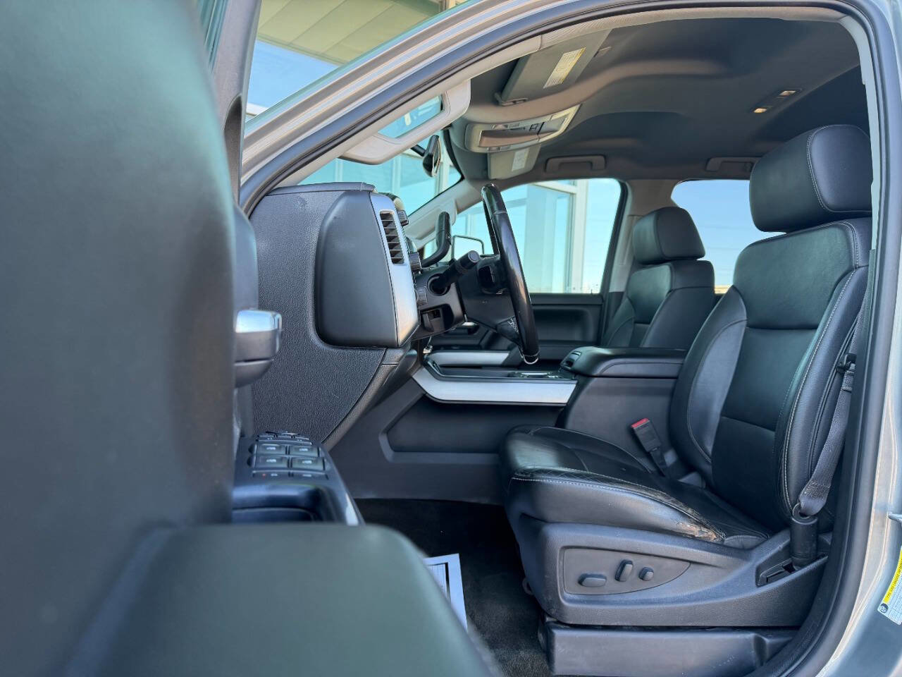 Used 2017 Chevrolet Silverado 2500 LTZ w/ Vortec Plus Package image 12