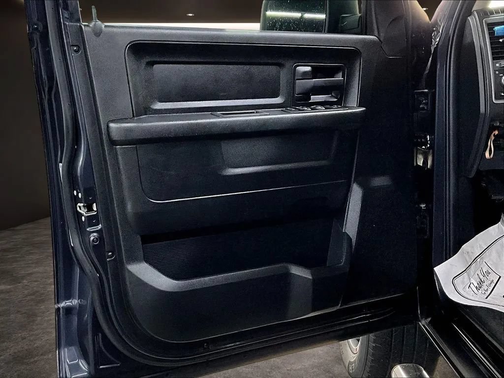 Used 2020 RAM 1500 Express w/ Express Value Package AWD/4WD image 18