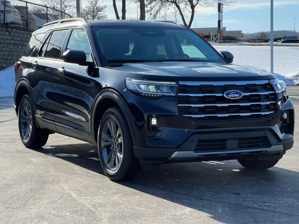 Used 2026 Ford Explorer Active w/ Active Comfort Package image 39