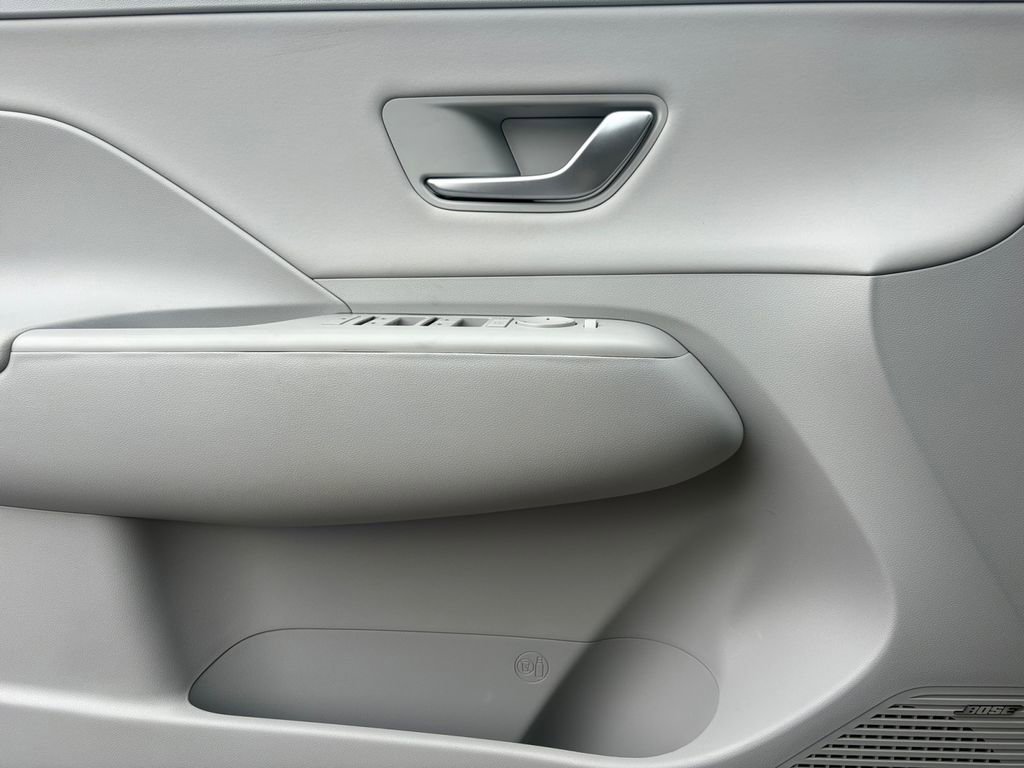 Certified 2024 Hyundai Kona Limited AWD/4WD image 14