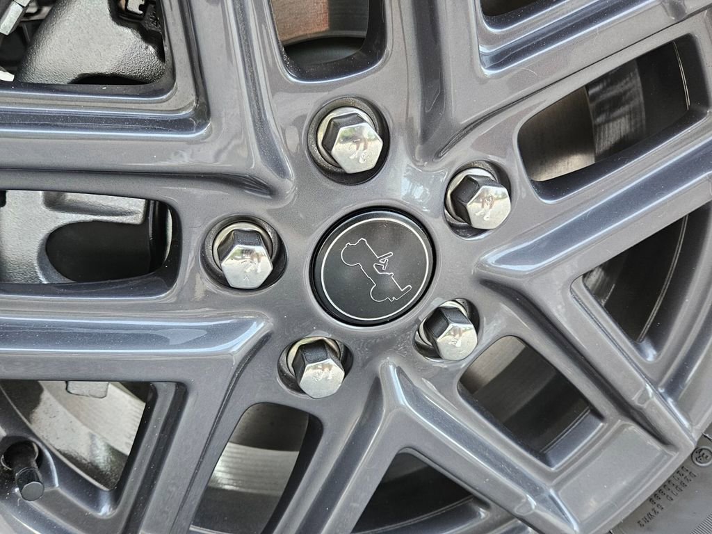 New 2025 Jeep Gladiator Sport AWD/4WD image 19