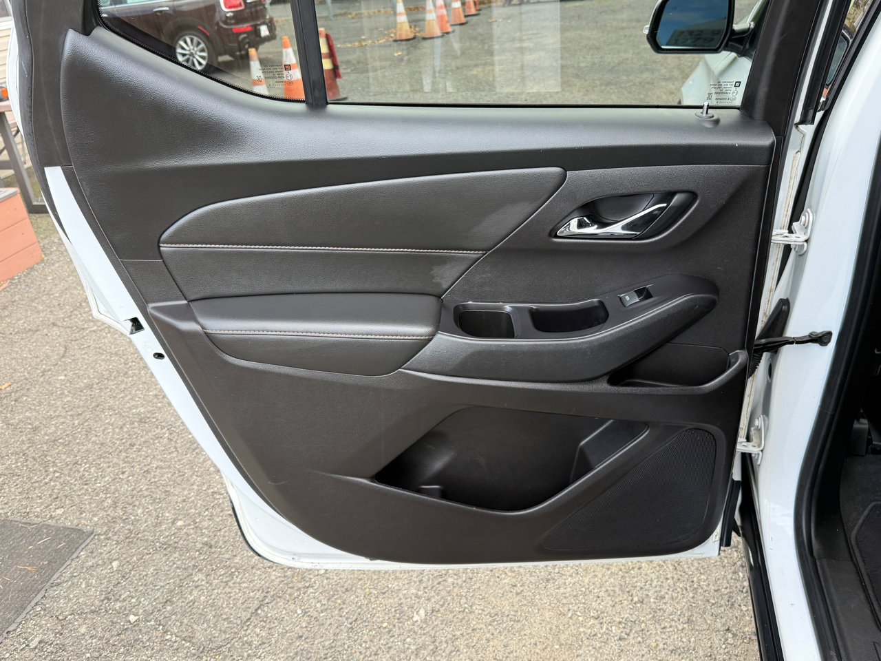 Used 2019 Chevrolet Traverse LT image 31