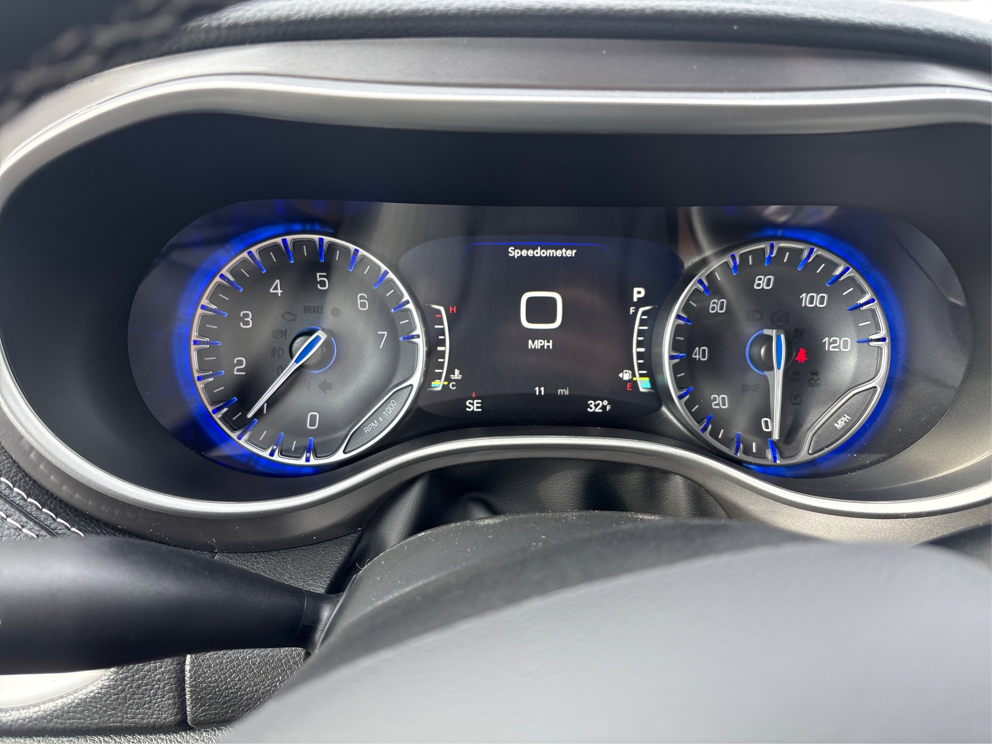 New 2026 Chrysler Pacifica Select image 13