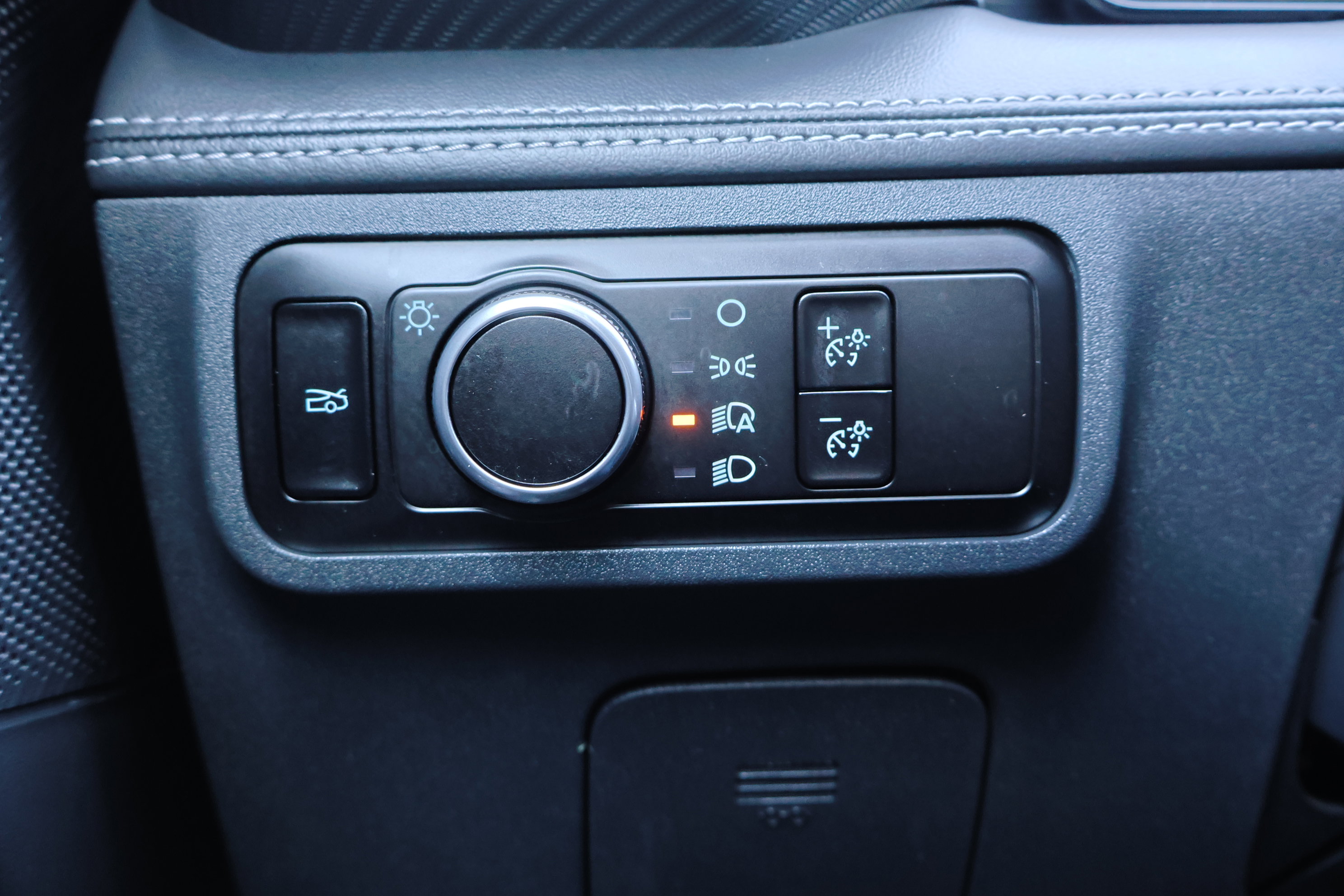 Used 2025 Ford Mustang Premium image 16