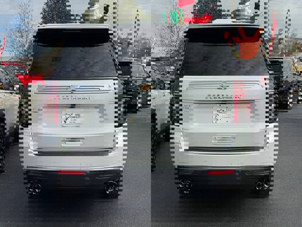 Used 2024 Chevrolet Suburban High Country w/ Max Trailering Package image 4