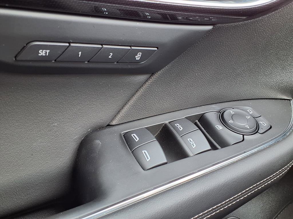 Used 2022 Buick Envision Essence w/ Technology Package I image 24