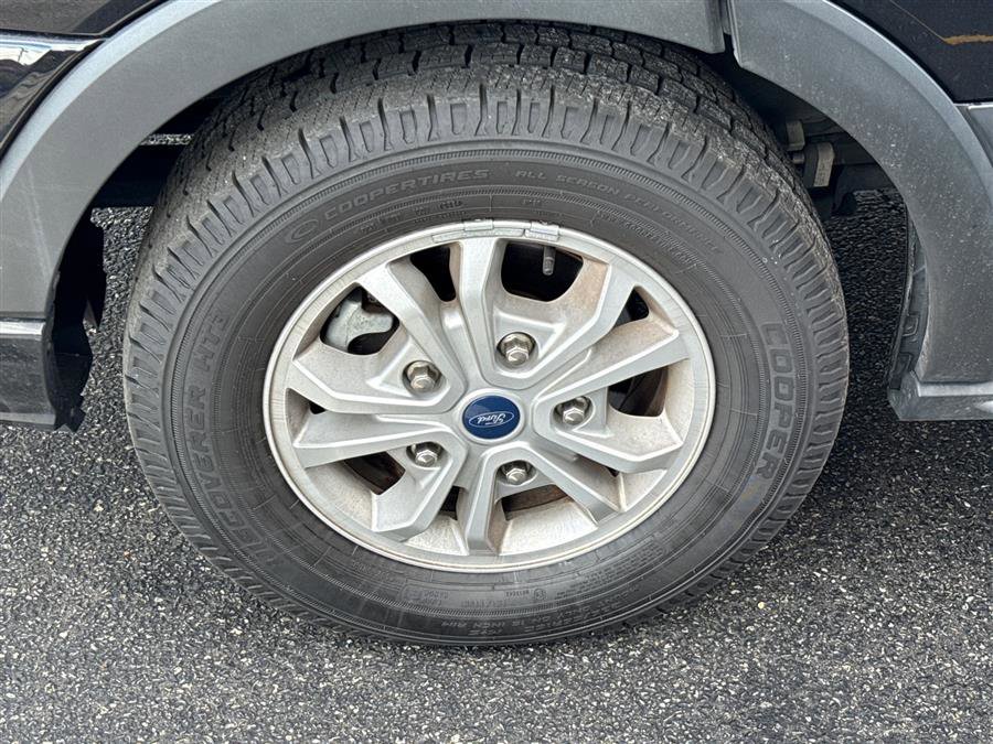 Used 2023 Ford Transit 350 XLT image 65