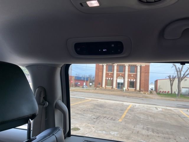 Used 2024 Chrysler Pacifica Touring-L image 44