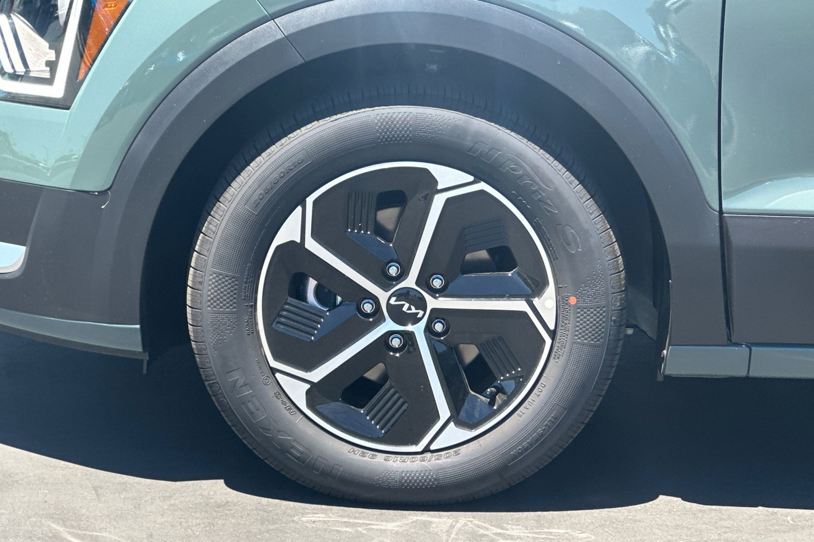 New 2026 Kia Niro EX w/ EX Premium Package FWD image 27