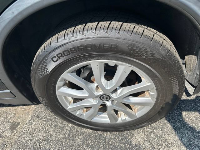 Used 2018 Nissan Rogue SV w/ Premium Package AWD/4WD image 7