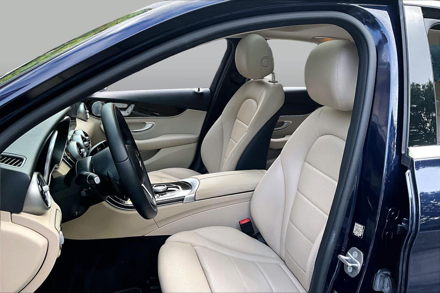 Used 2021 Mercedes-Benz C 300 Sedan image 8