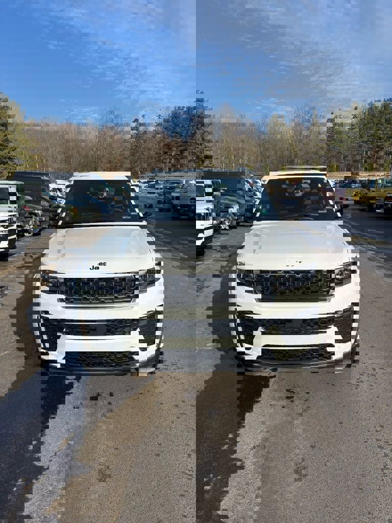 New 2026 Jeep Grand Cherokee Limited