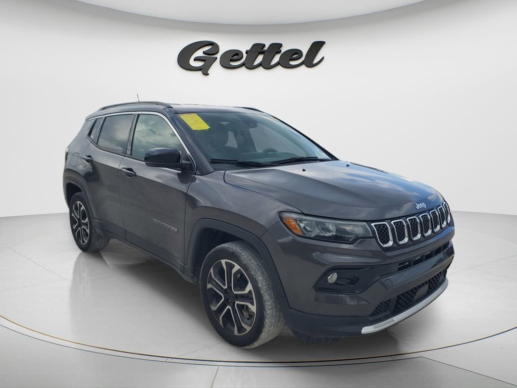 Used 2023 Jeep Compass Limited image 2