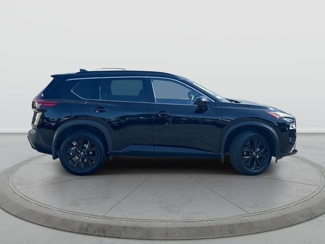 Certified 2023 Nissan Rogue SV w/ SV Premium B Package AWD/4WD image 3